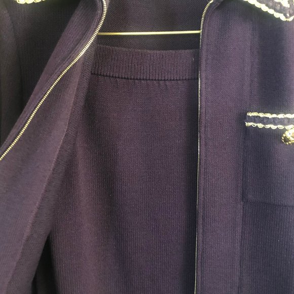 St John Collection by Marie Gray Knit Skirt Set - Picture 5 of 5